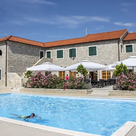 Guest house Pansion Skelin Drinovci