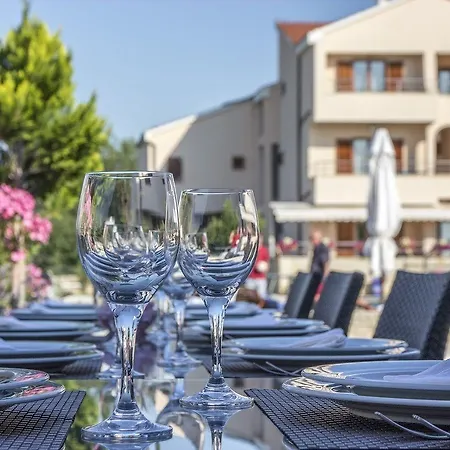 Pansion Skelin 3* Drinovci