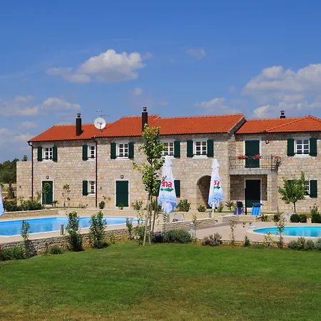 Guest house Pansion Skelin Drinovci