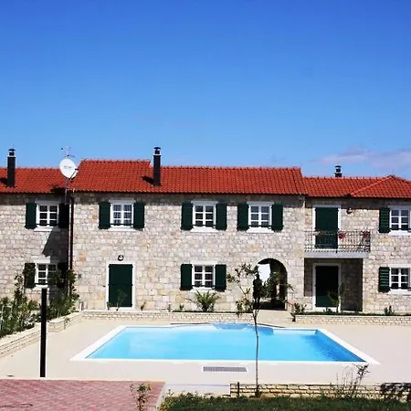 Pensionat Pansion Skelin 3*