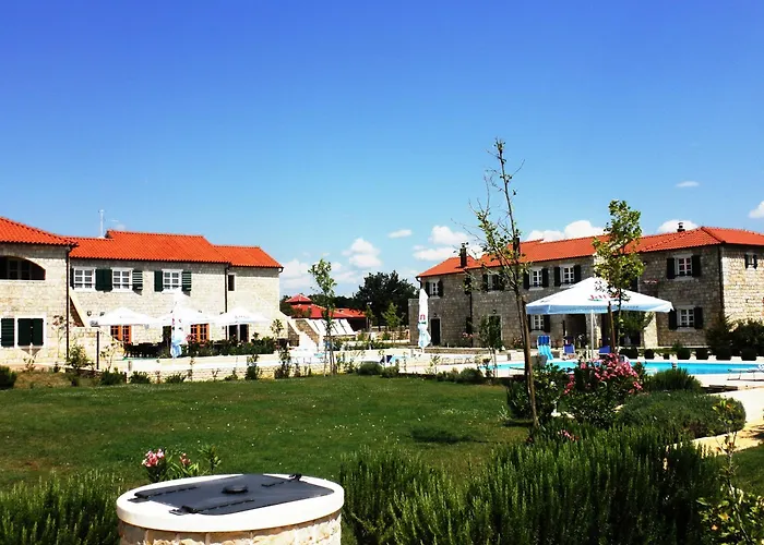 Pansion Skelin 3* Drinovci