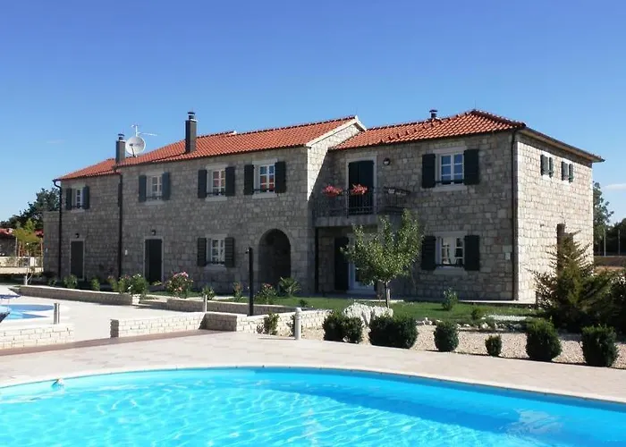 Pansion Skelin 3* Drinovci